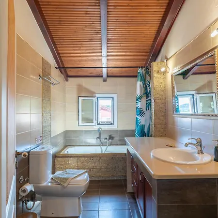 Liberis Loft Feriehus Argostoli (Kefalonia)
