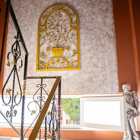 Liberis Loft بيت للعطل *